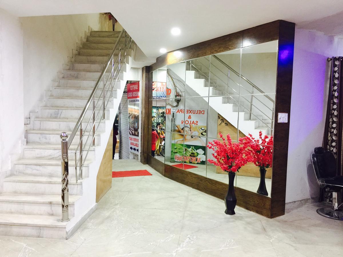 Cottage Lord Krishna Walking Distance From New Delhi Railway Station Exterior photo