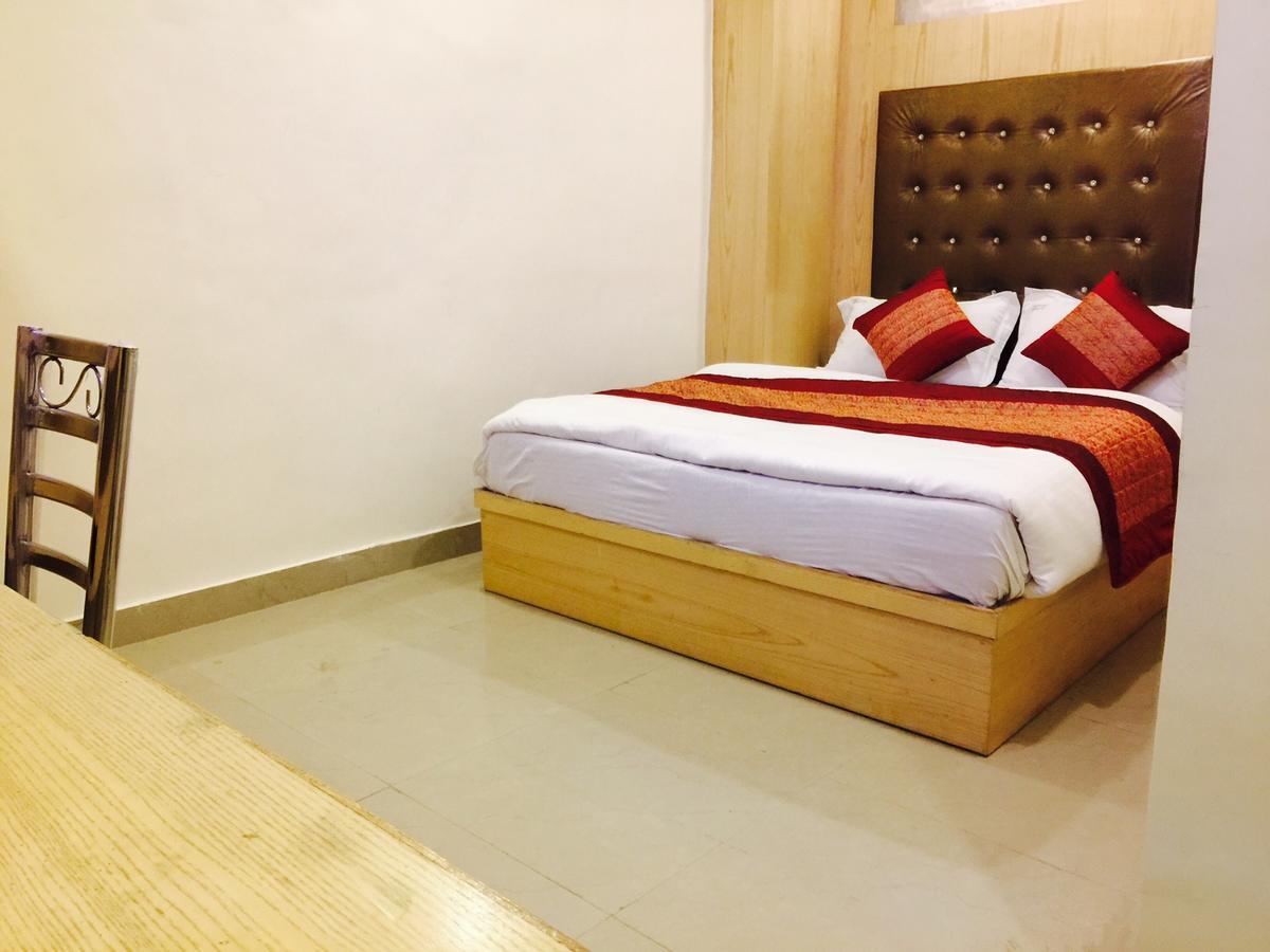 Cottage Lord Krishna Walking Distance From New Delhi Railway Station Exterior photo